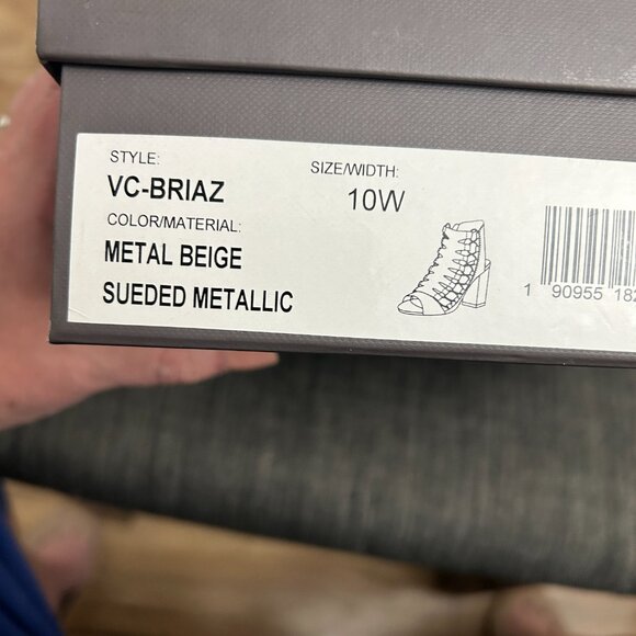 Vince Camuto *NIB* Metallic Beige Sandals / Heels size 10w - Picture 3 of 3